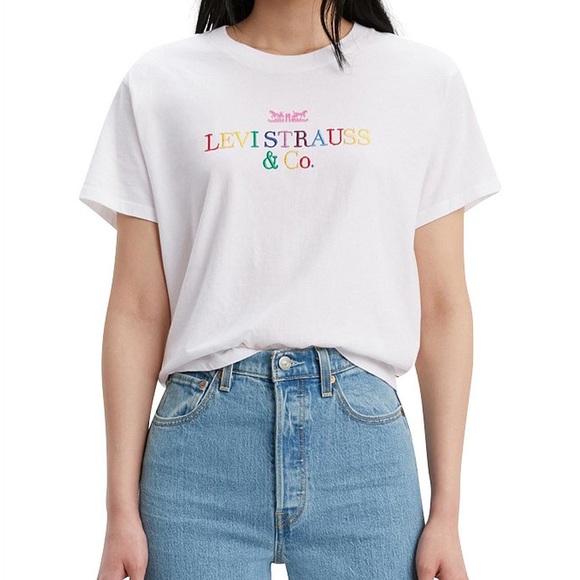 Levi’s T Shirt - Picture 1 of 3